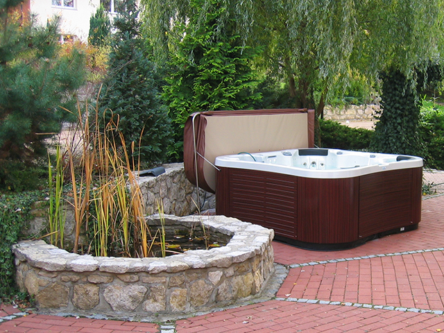 Whirlpool aufgestellt 8