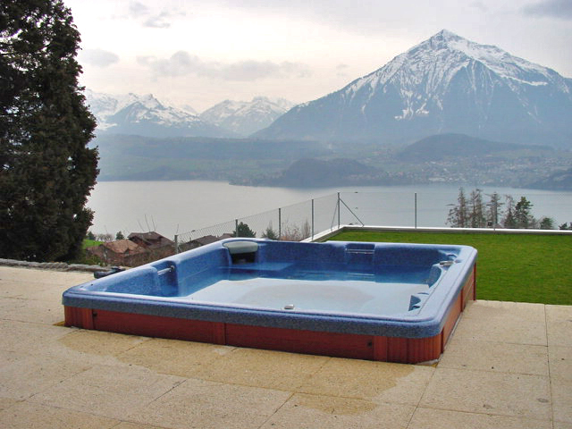 Whirlpool versenkt 15