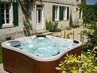 Whirlpool aufgestellt 12